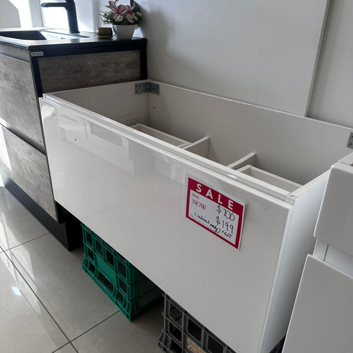890mm White Cabinet Vanity