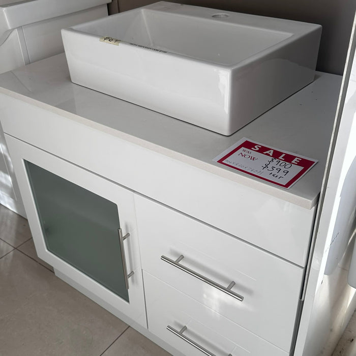 900mm White Vanity With Top Mount